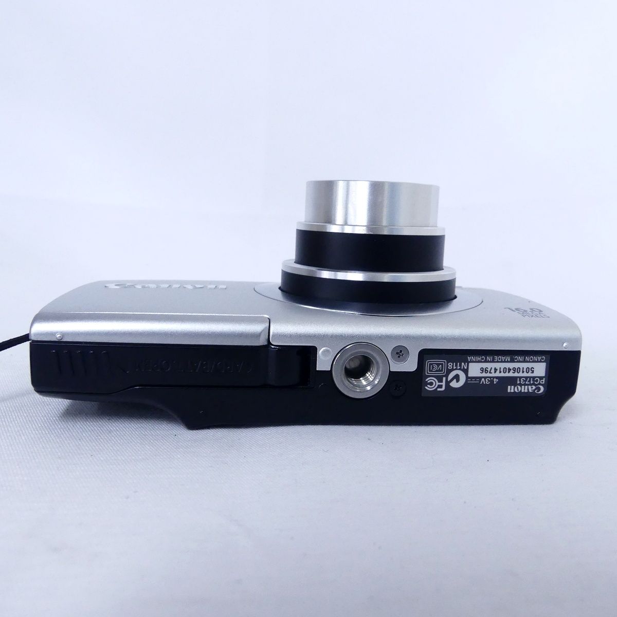 コンパクトカメラ