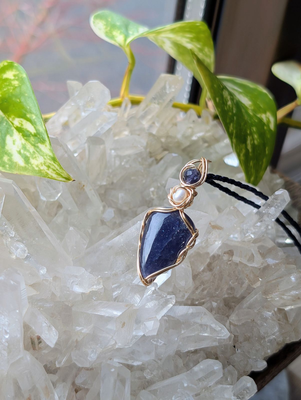 アイオライトサンストーン