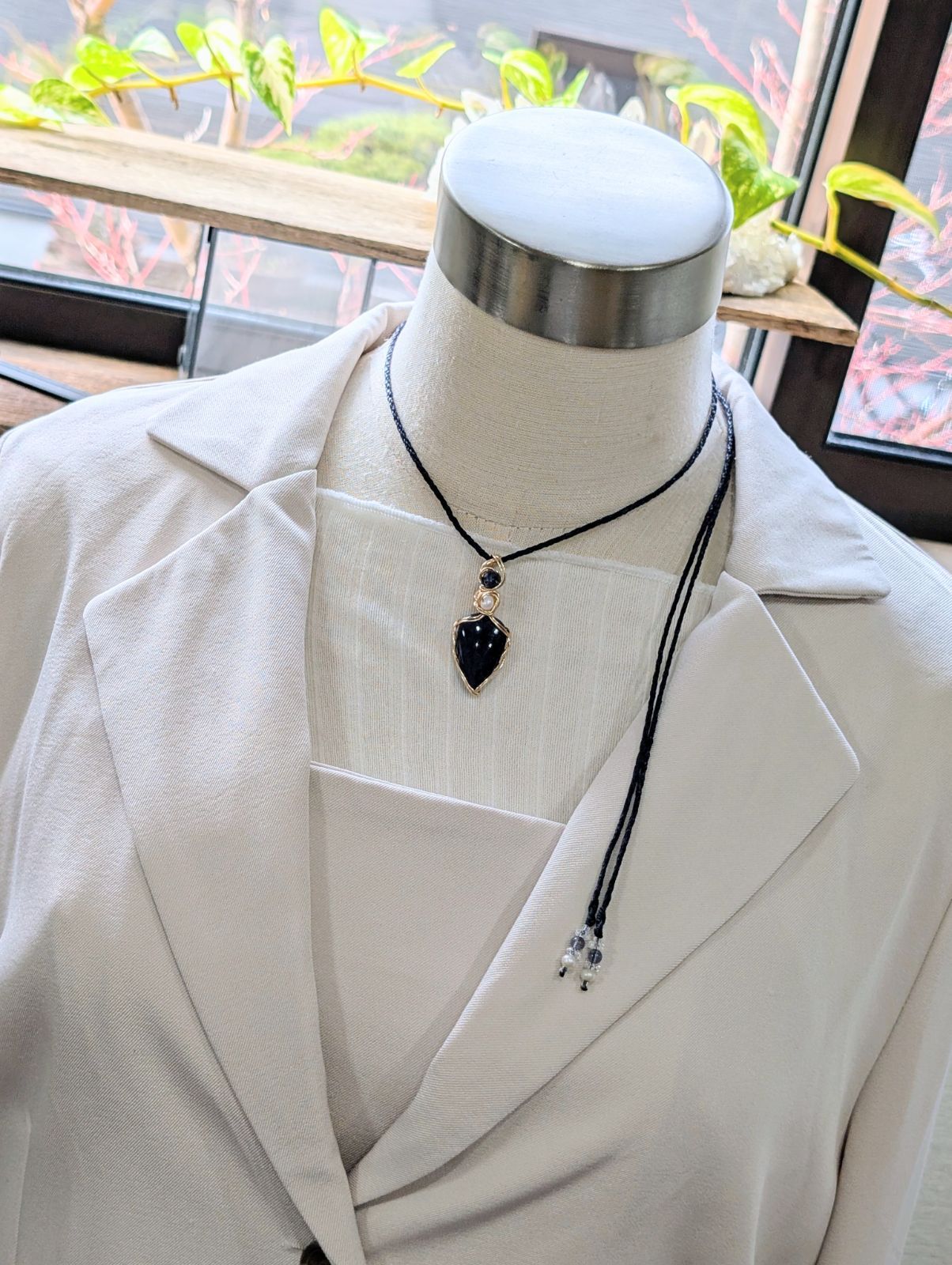 ワイヤーネックレス