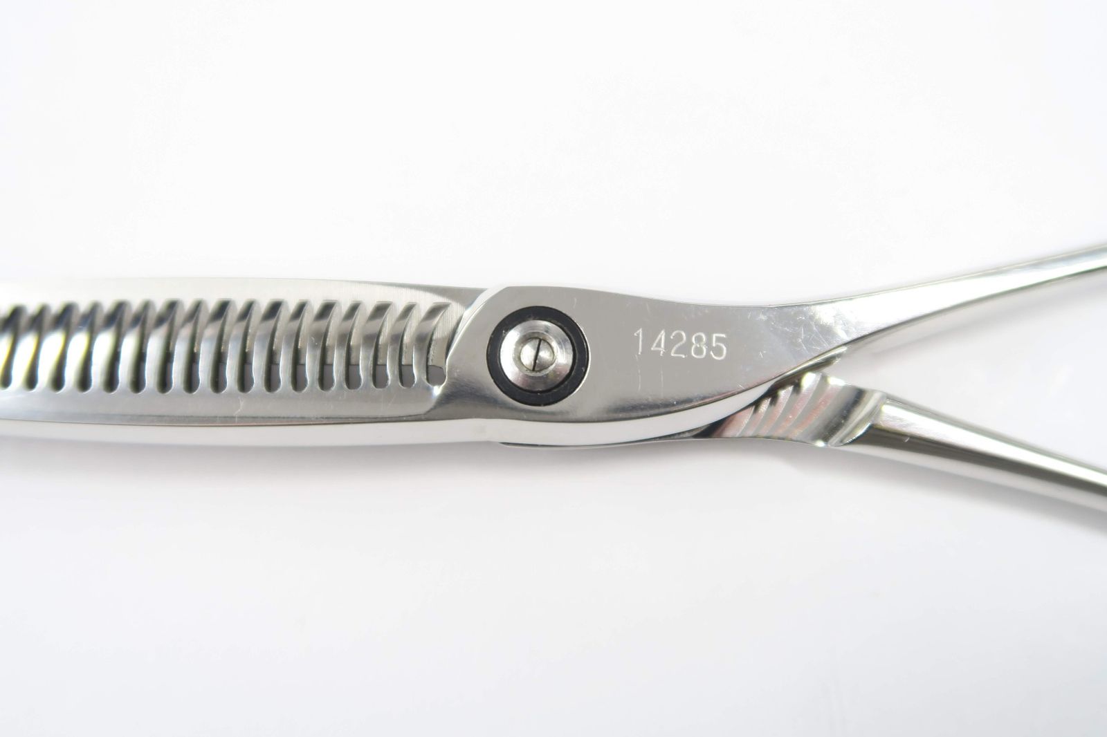 Cランク【トギノン TOGINON】 セニング 美容師・理容師 5.8インチ 右