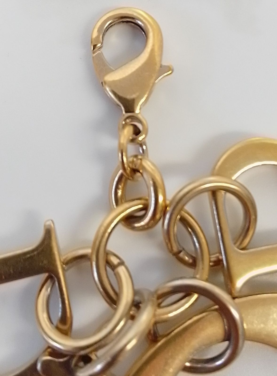 DIORロゴチャーム