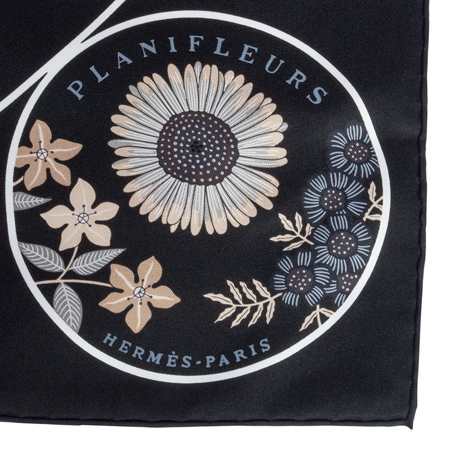 HERMES エルメス カレ90 Planifleurs プラニフルール 003965 S 13 スカーフ 2025 AW ブラック グレー お手入れ簡単 テーパード
