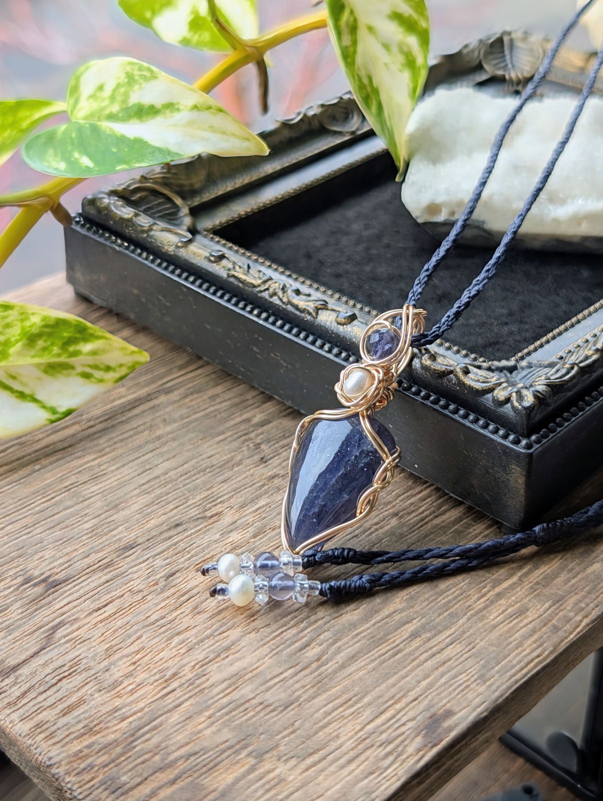 アイオライトサンストーン ワイヤーネックレス 502 天然石ネックレス