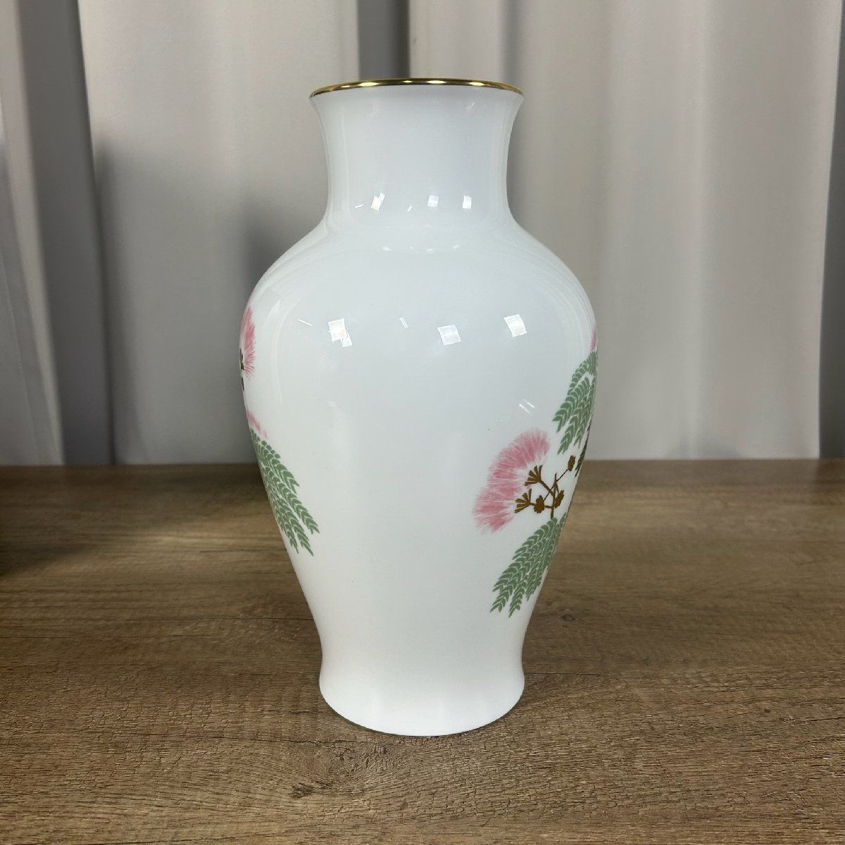 3082 大倉陶園 花瓶 花器 フラワー ベース 金彩 ねむの木 OKURA/M3