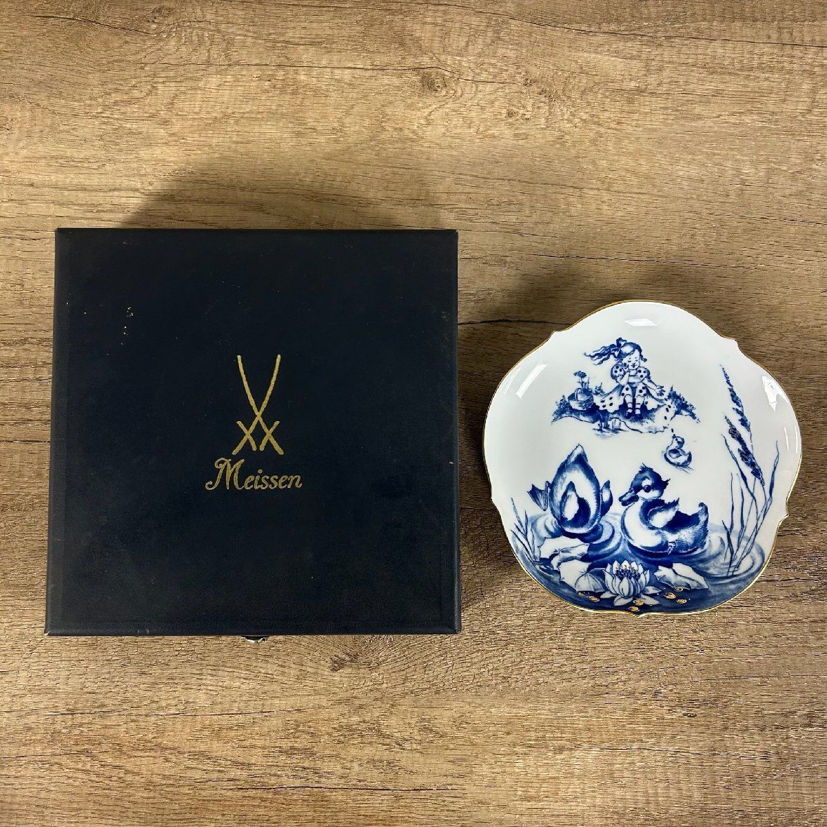 XC 30 Meissen マイセン 2000年 ミレニアム イヤー プレート ドイツ民謡シリーズ Vol 6 アヒルがみんな 元箱 飾り 台 皿 M 2