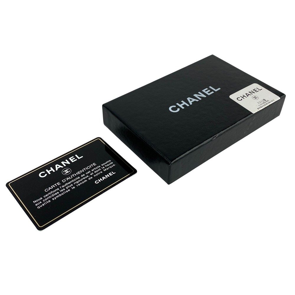 m【CHANEL】ケース／パース　パールブラック シャネル □美品□ パスケース カードケース 二つ折り レザー ブラック