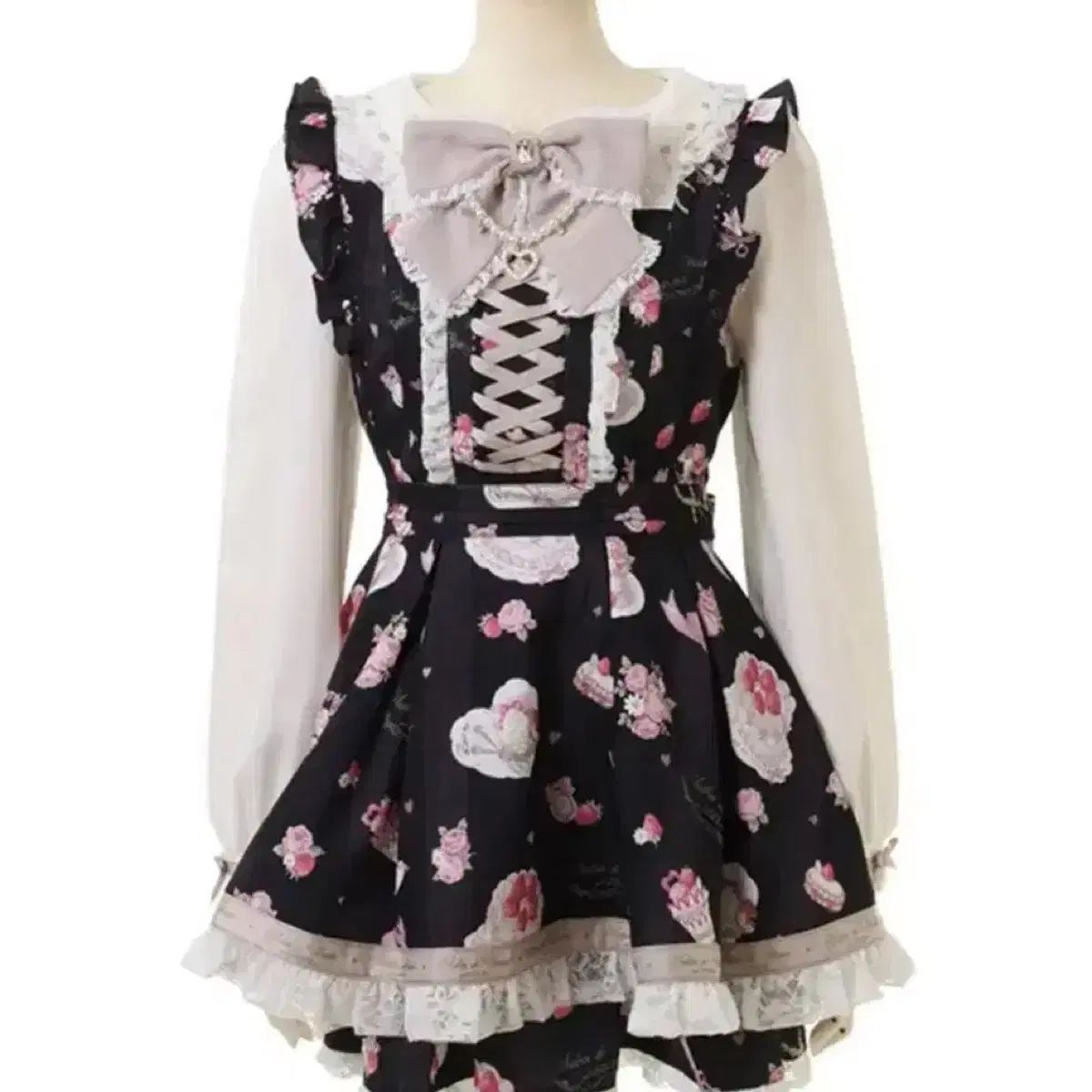 LIZ LISA リズリサ サロン ド プレーズ セットアップ ブラック 量産型 地雷系