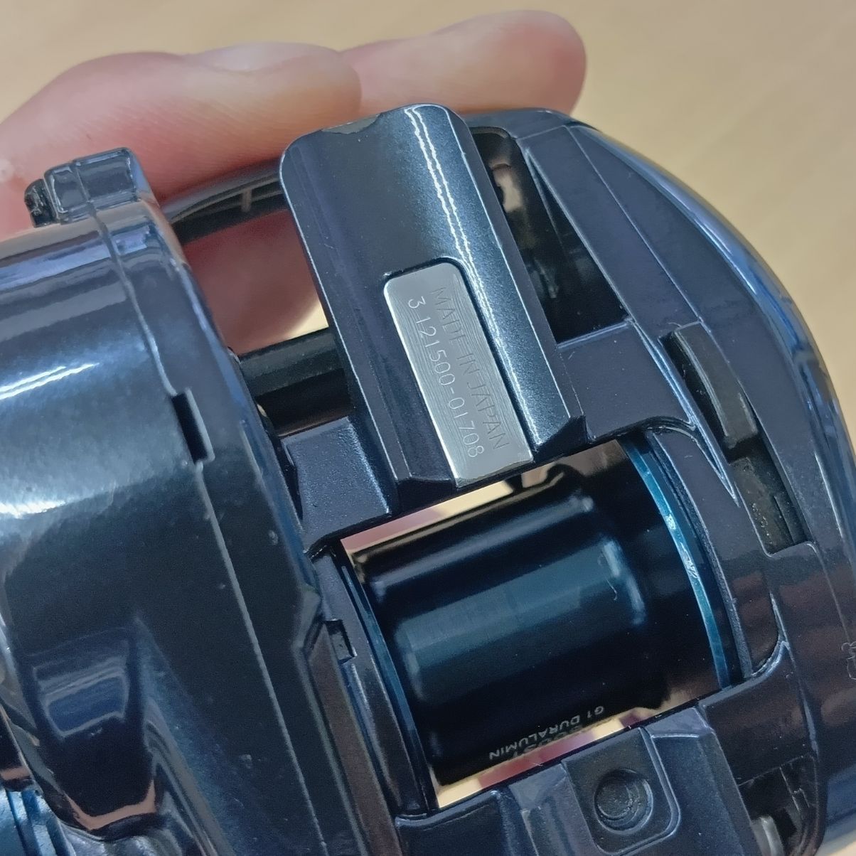  併売 ダイワ 21 スティーズ A TW HLC 7.1 ベイトリール(ルアー用) リール