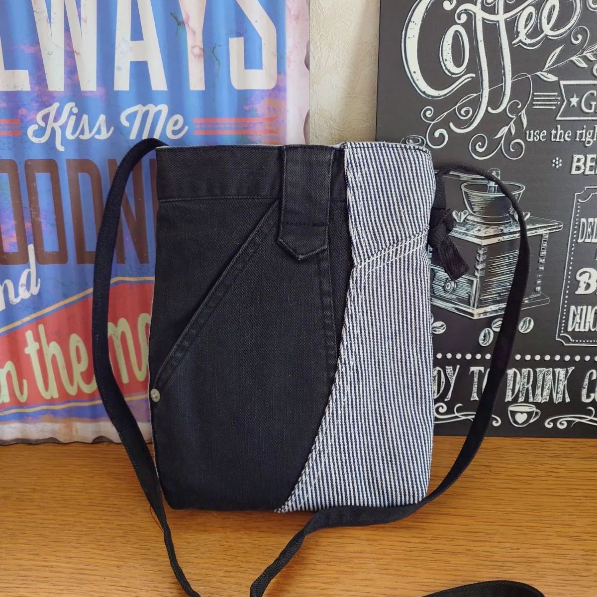 ★専用です★デニムリメイクバッグ　サコッシュ　ショルダー デニムリメイクサコッシュハンドメイド