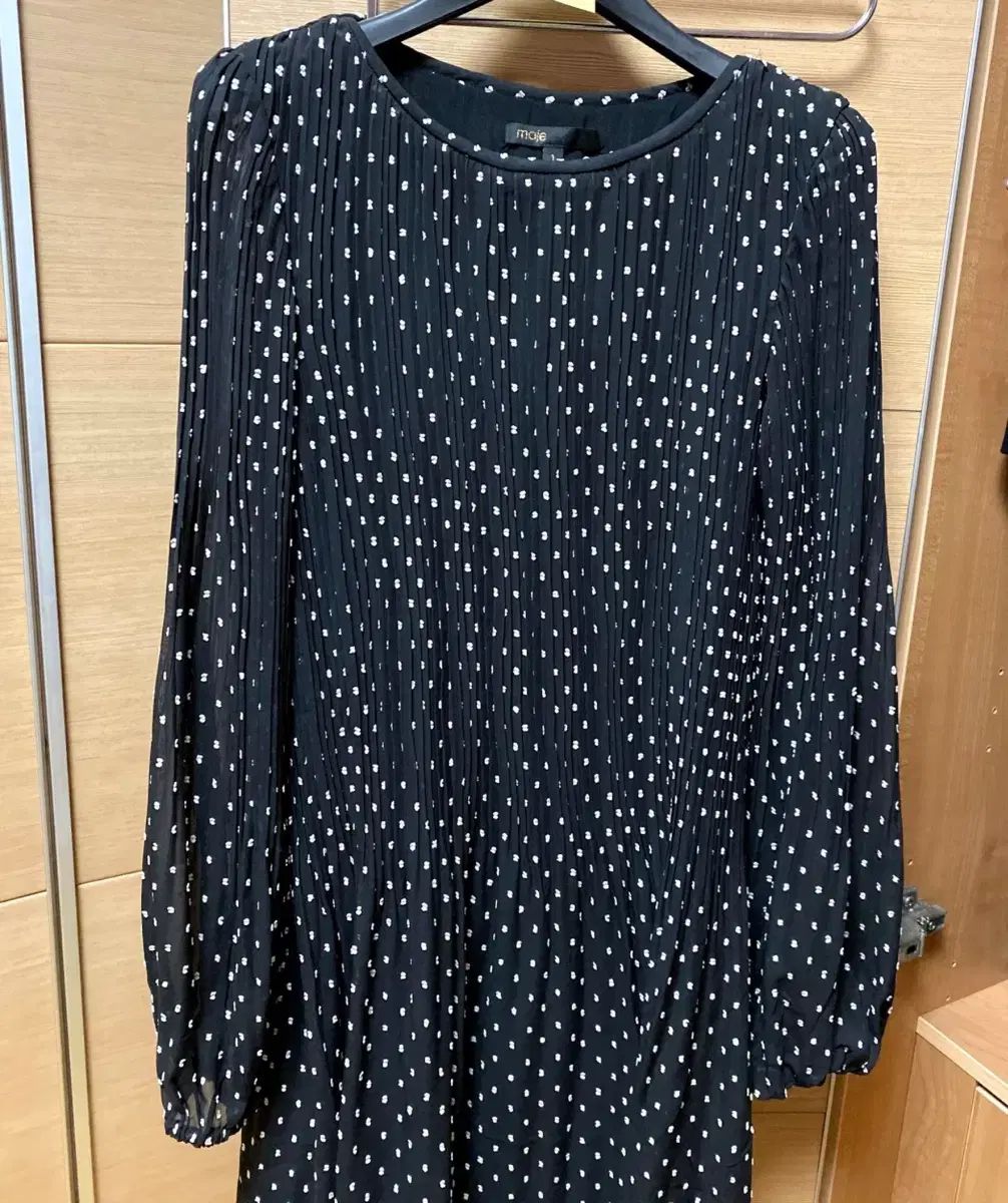 ブラック ドット