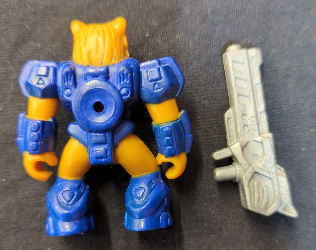 タカラ TFBF レーザービースト 特別参謀 スコープクーガー 100