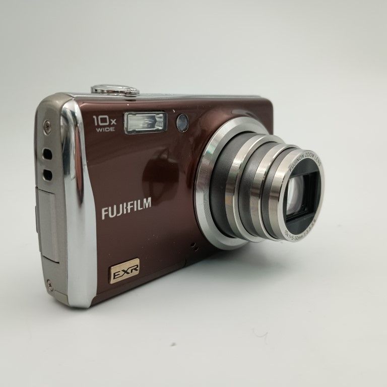 FUJIFILM FinePix F70EXR ブラウン 動作確認済み FUJIFILM Finepix F70EXR ブラウン コンパクトデジタルカメラ 〇