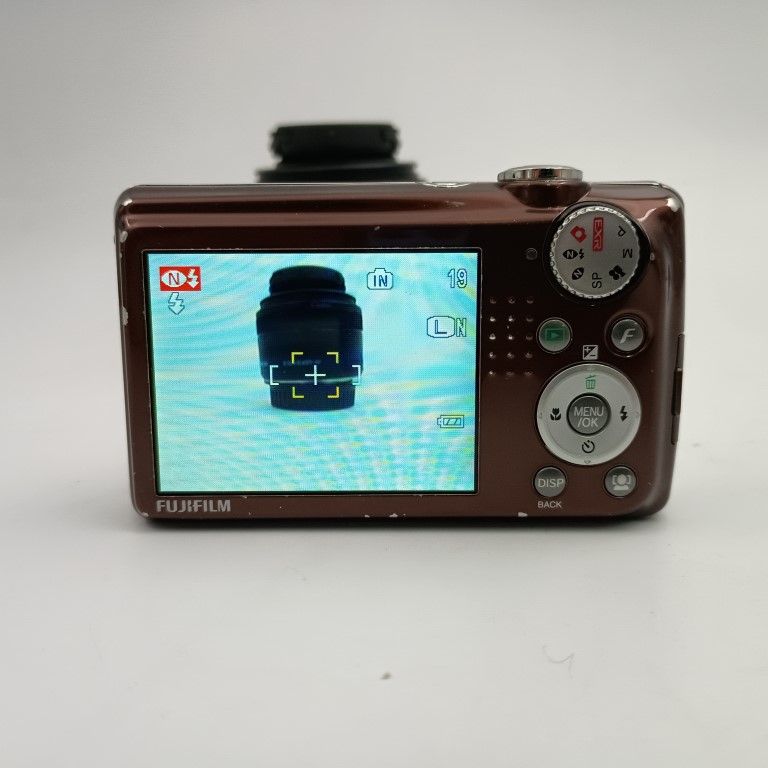 FUJIFILM Finepix F70EXR ブラウン コンパクトデジタルカメラ 〇