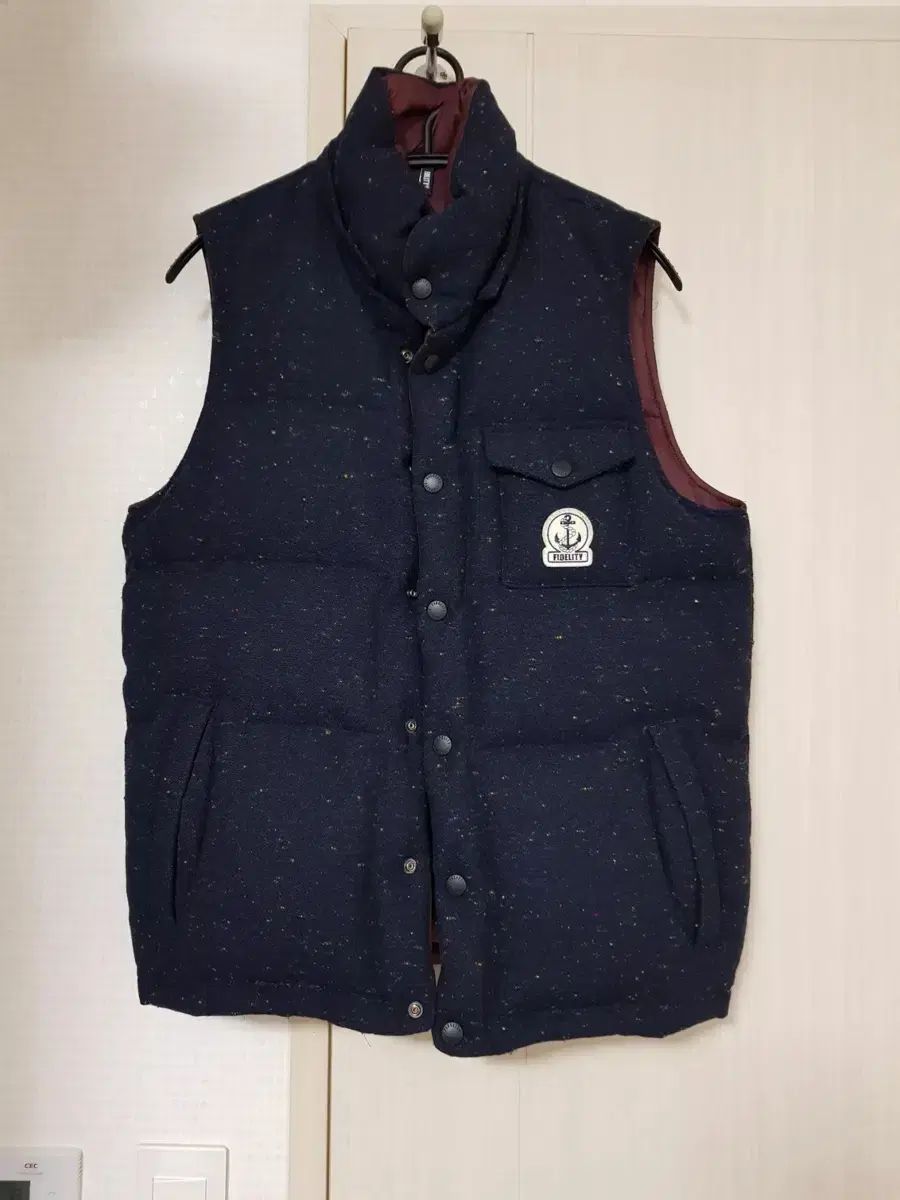フィデリティ リバーシブル ダウン ベスト ネイビー