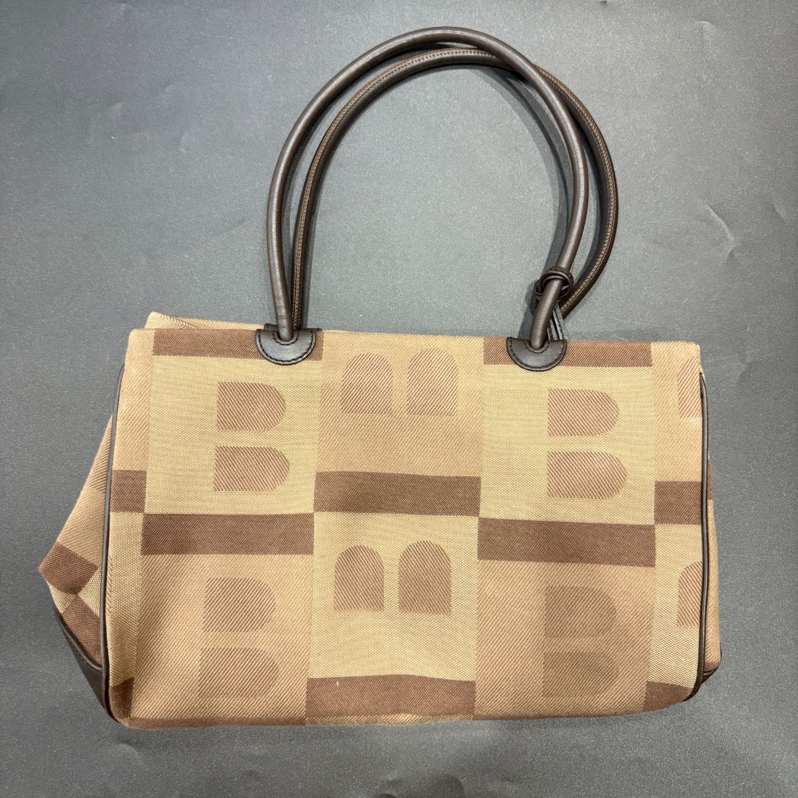 バリー キャンバス ハンドバッグ B25122928 - メルカリ