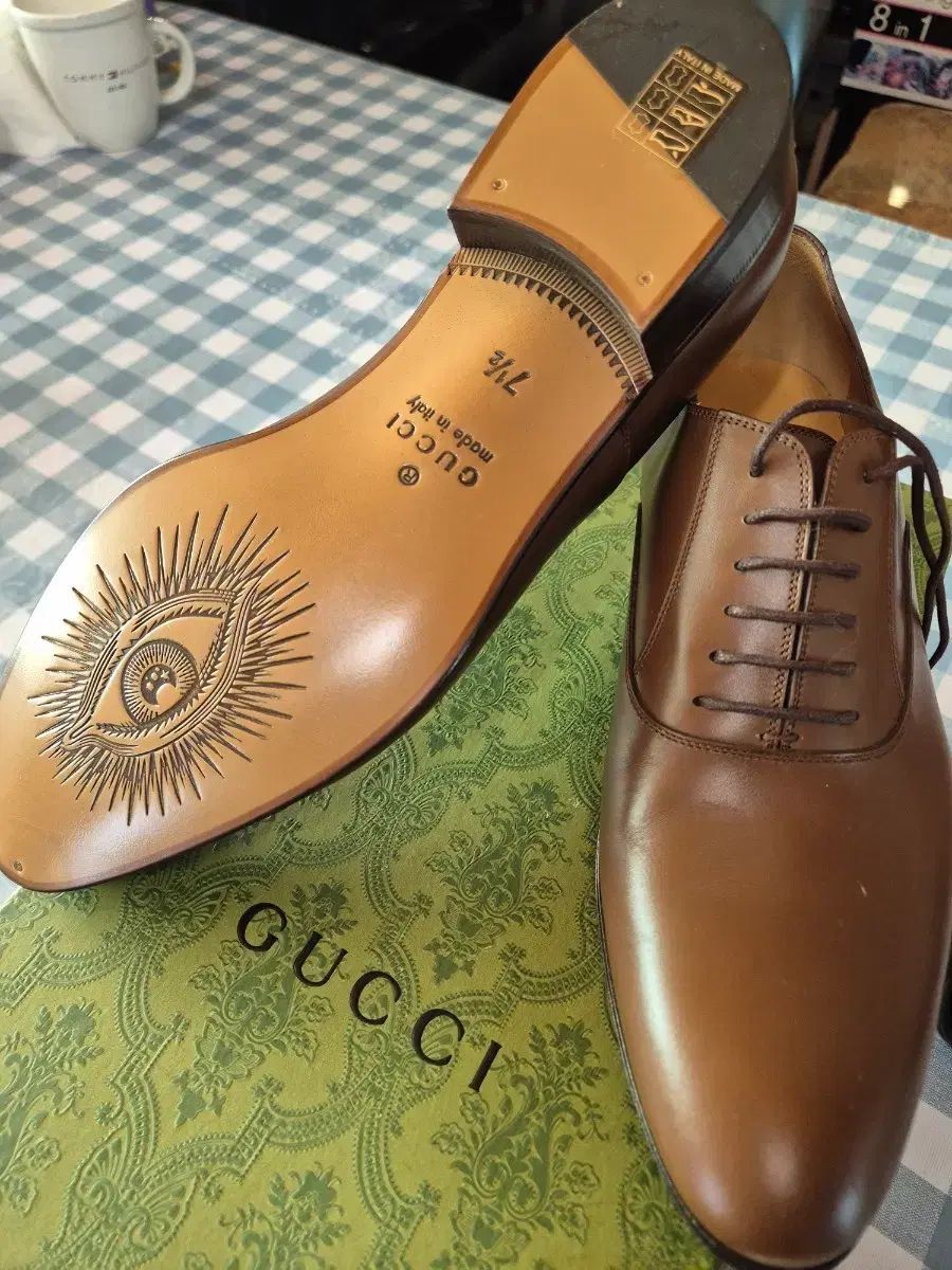 グッチ メンズ スポーツブラ ブラウン 靴 7 5 サイズ