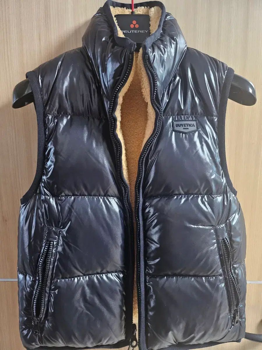 デュベティカ リバーシブル BEST ベスト