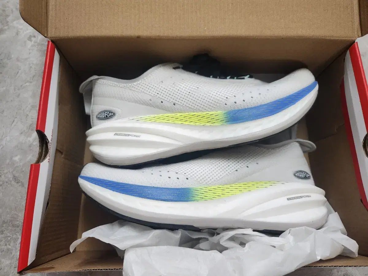 プロスペックス ハイパーランニングシューズ 265