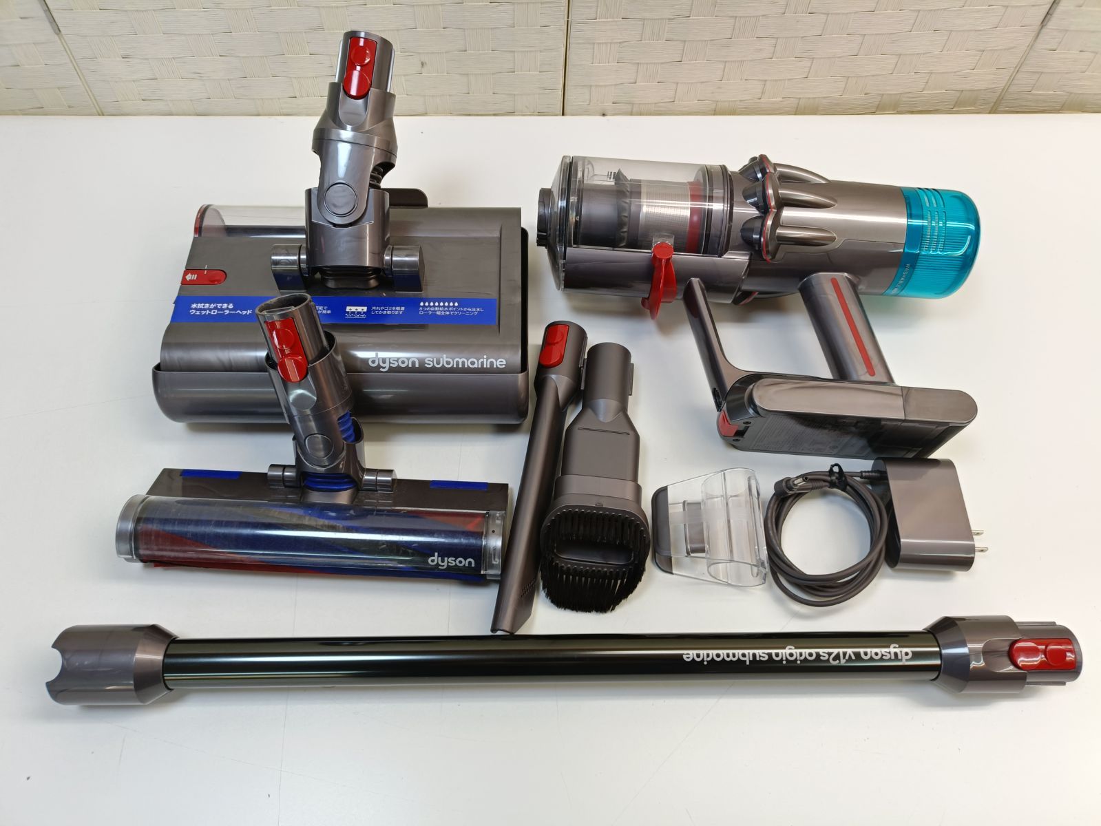 ダイソン Dyson 水拭き 掃除機 コードレス掃除機 V 12 s Origin Submarine SV 49
