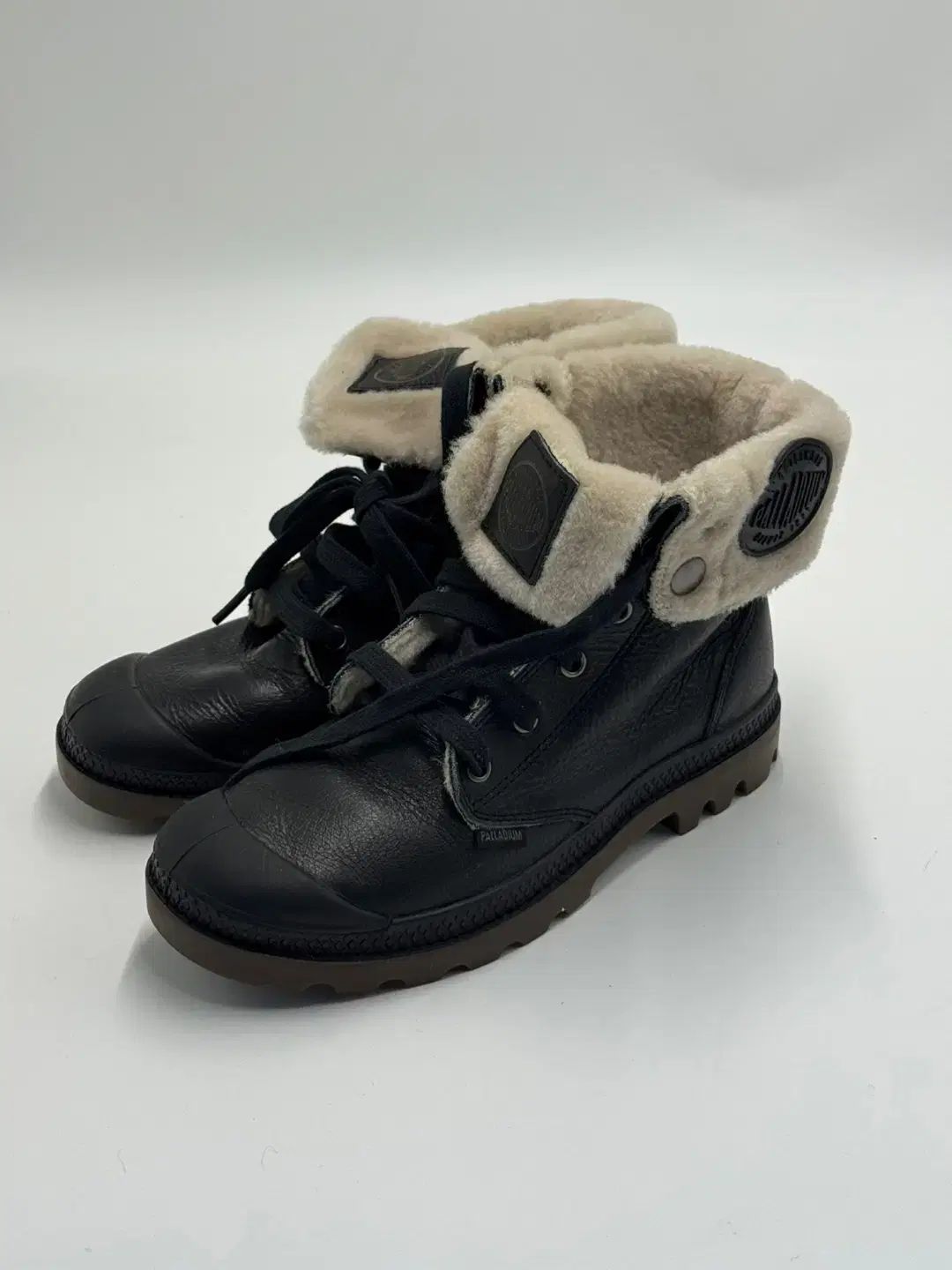 245 PALLADIUM パラディウム