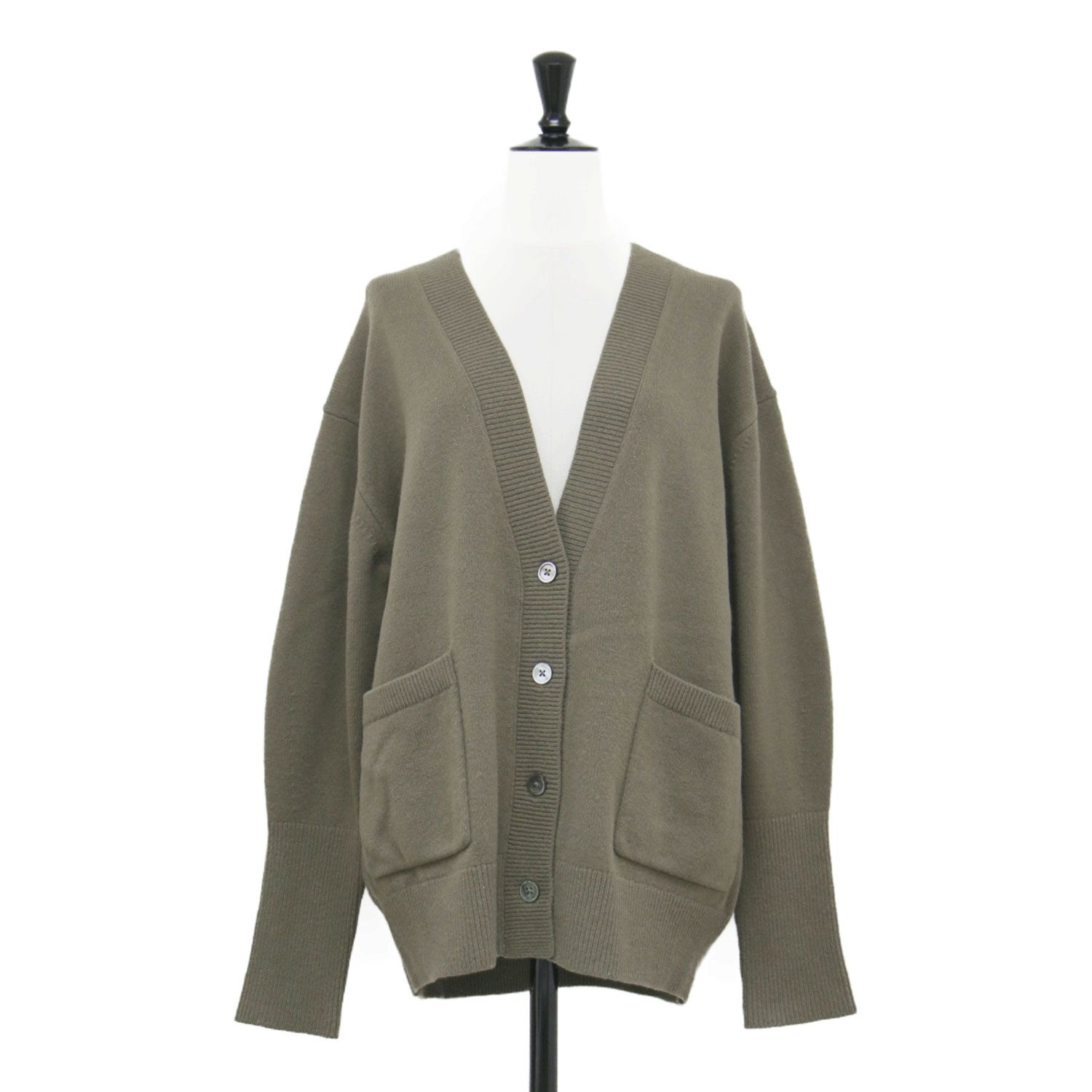 IENA イエナ カーディガン カーキ サイズ 24秋冬 スーパー180 Vネック ニット 長袖 オーバーサイズ ウール トップス セーター レディース