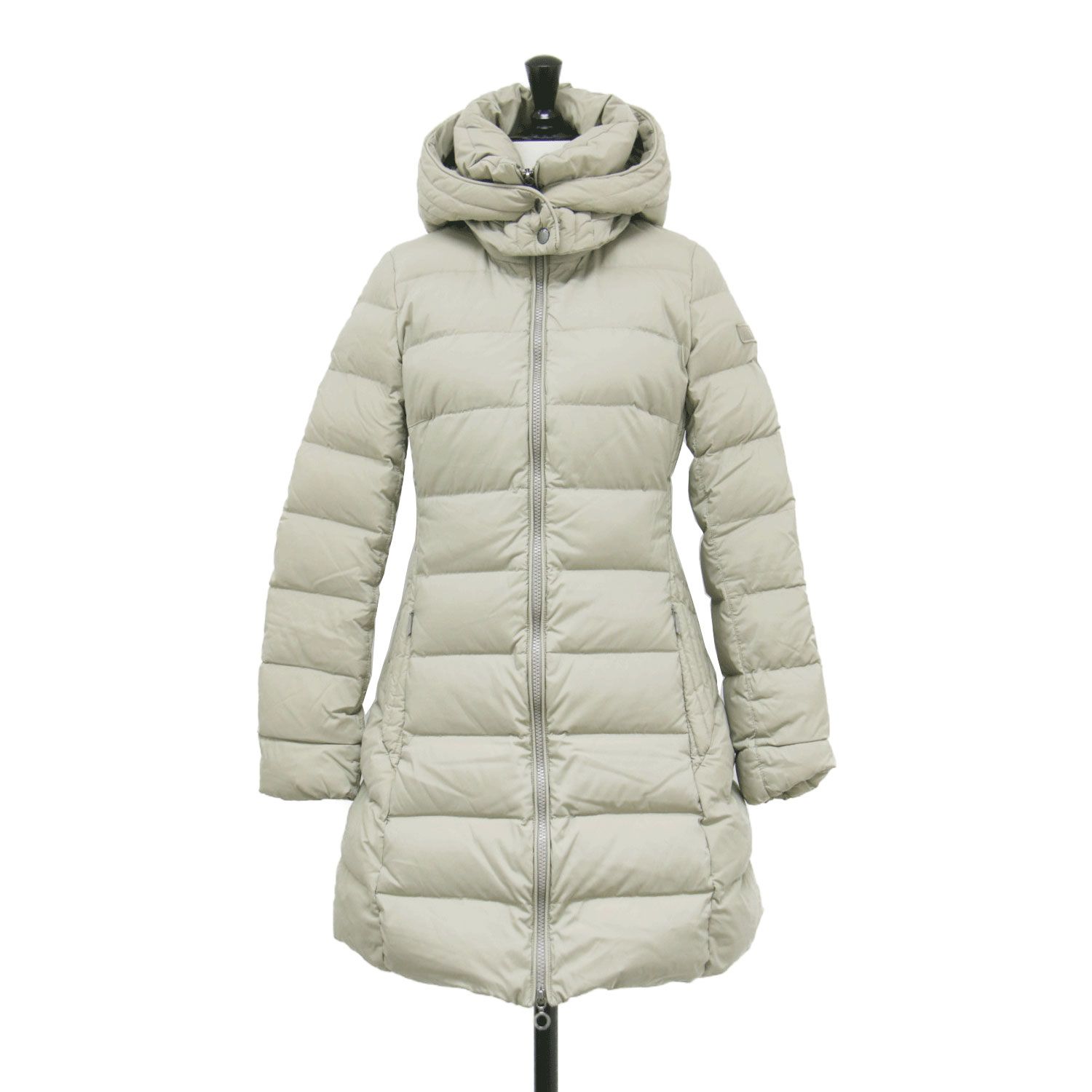 美品 タトラス ポリテアマ BEAMS別注 ダウンコート 2way 02 M TATRAS タトラス × Demi-Luxe BEAMS 別注 コート ベージュ サイズ:02(S