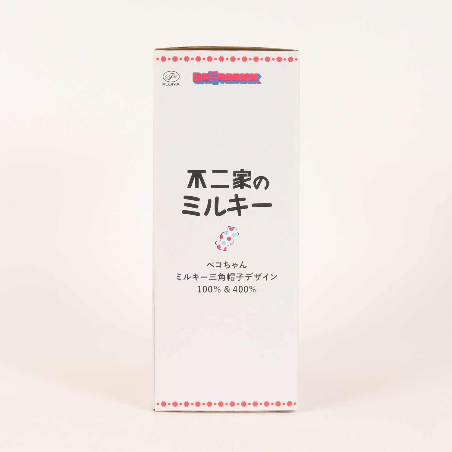 MEDICOM TOY メディコムトイ 2025年モデル ペコちゃん 不二家のミルキー 三角帽子デザイン BE RBRICK 400 ベアブリック おもちゃ インテリア 雑貨 小物 メンズ