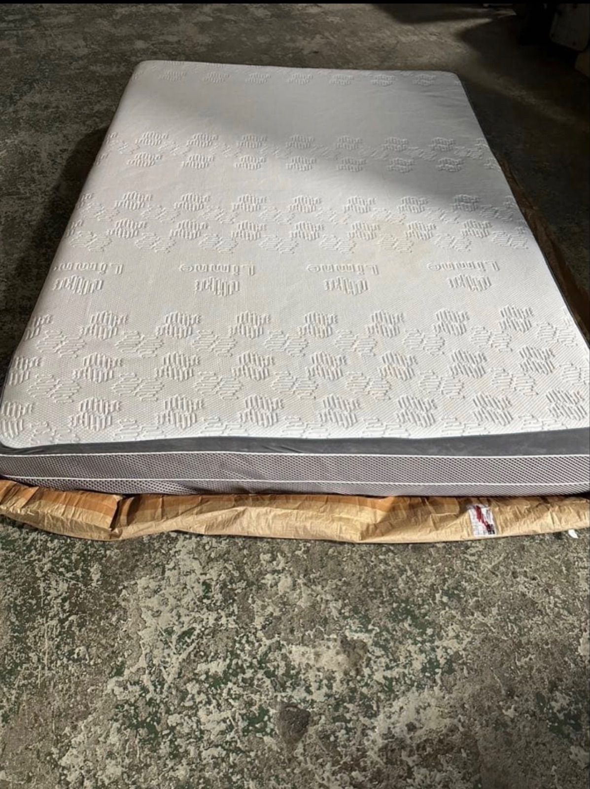 Limneセミダブルマットレス - メルカリ