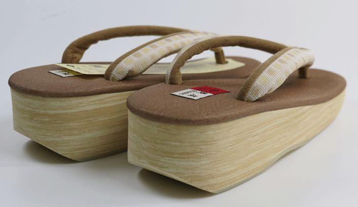 菱屋カフェ草履