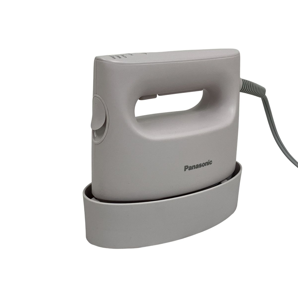 Panasonic パナソニック NI FS 60 A P 2025年製 衣類スチーマー 家電 衣類スチーマー 衣類ケア家電 生活家電