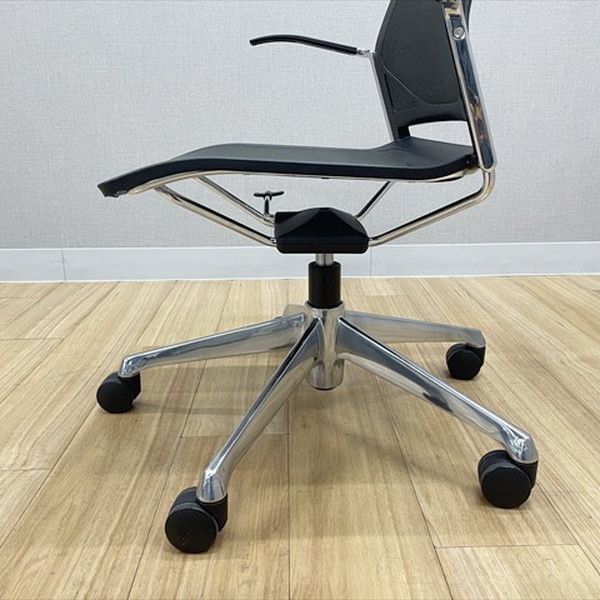 ミーティングチェア昇降式