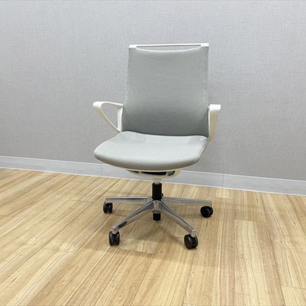 オカムラ モードチェア ミドルバック クッションタイプ 肘付 オフィスチェア グレー