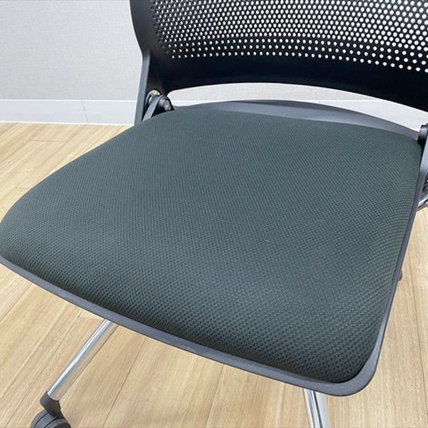 キャスター付 会議椅子