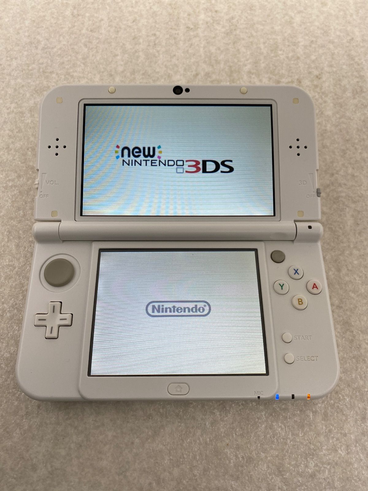 パールホワイト 動作品