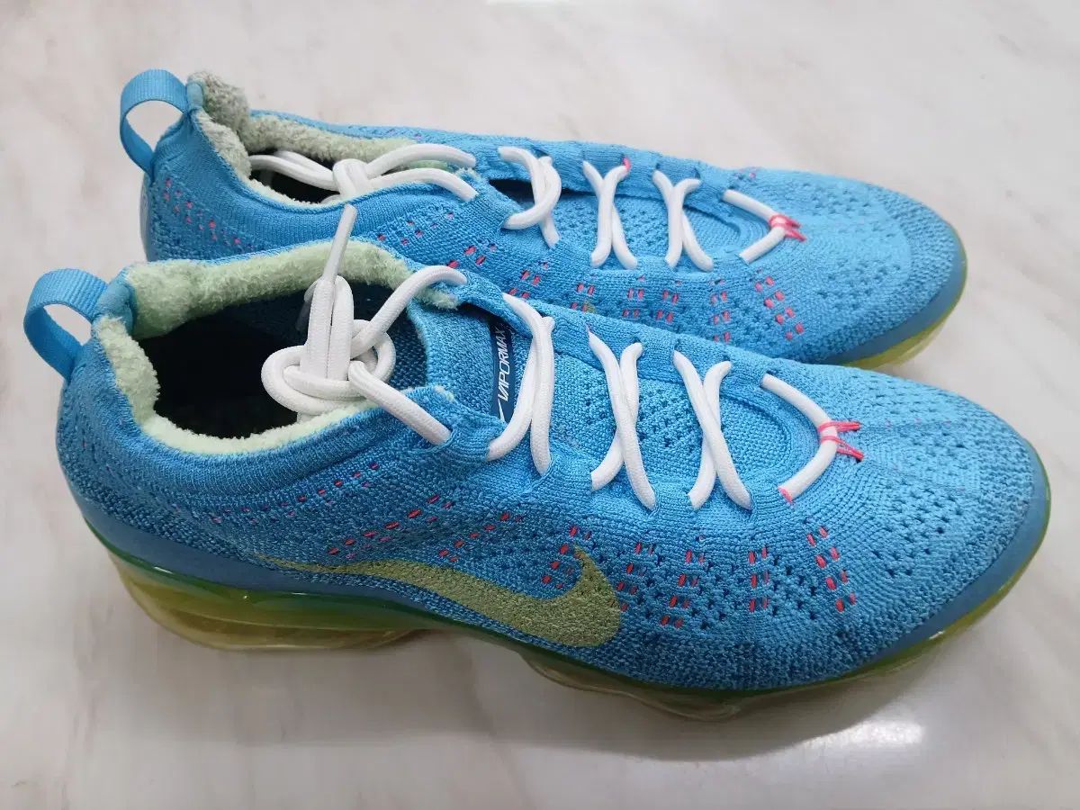  NIKE ヴェイパーマックス 2025 フライニット スニーカー 42 265 サイズ スニーカー 靴