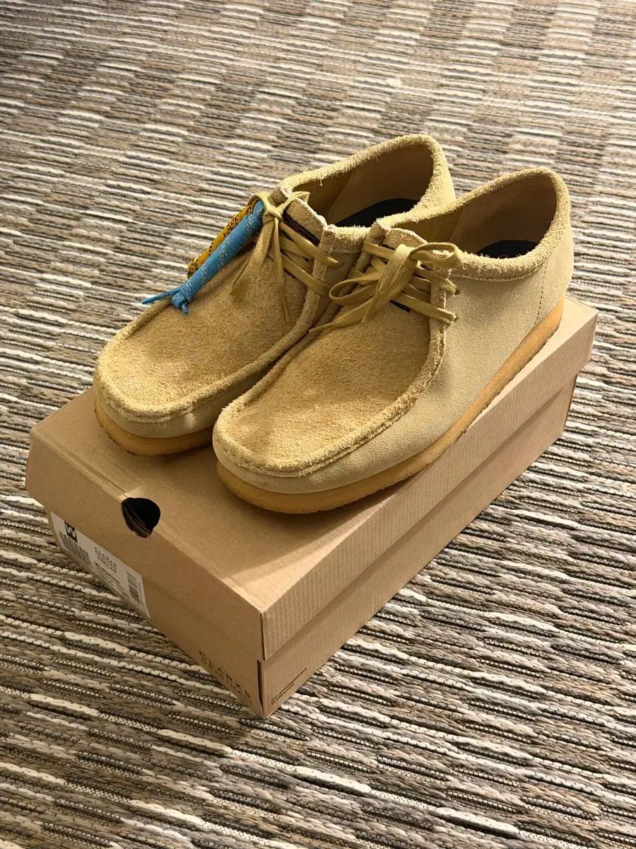 290 UK 10 クラークス ディネ뎃 ワラビー メイプル