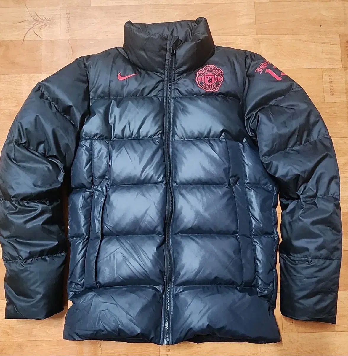 ナイキ マンチェスター・ユナイテッドFC ブラック ダウン アウター