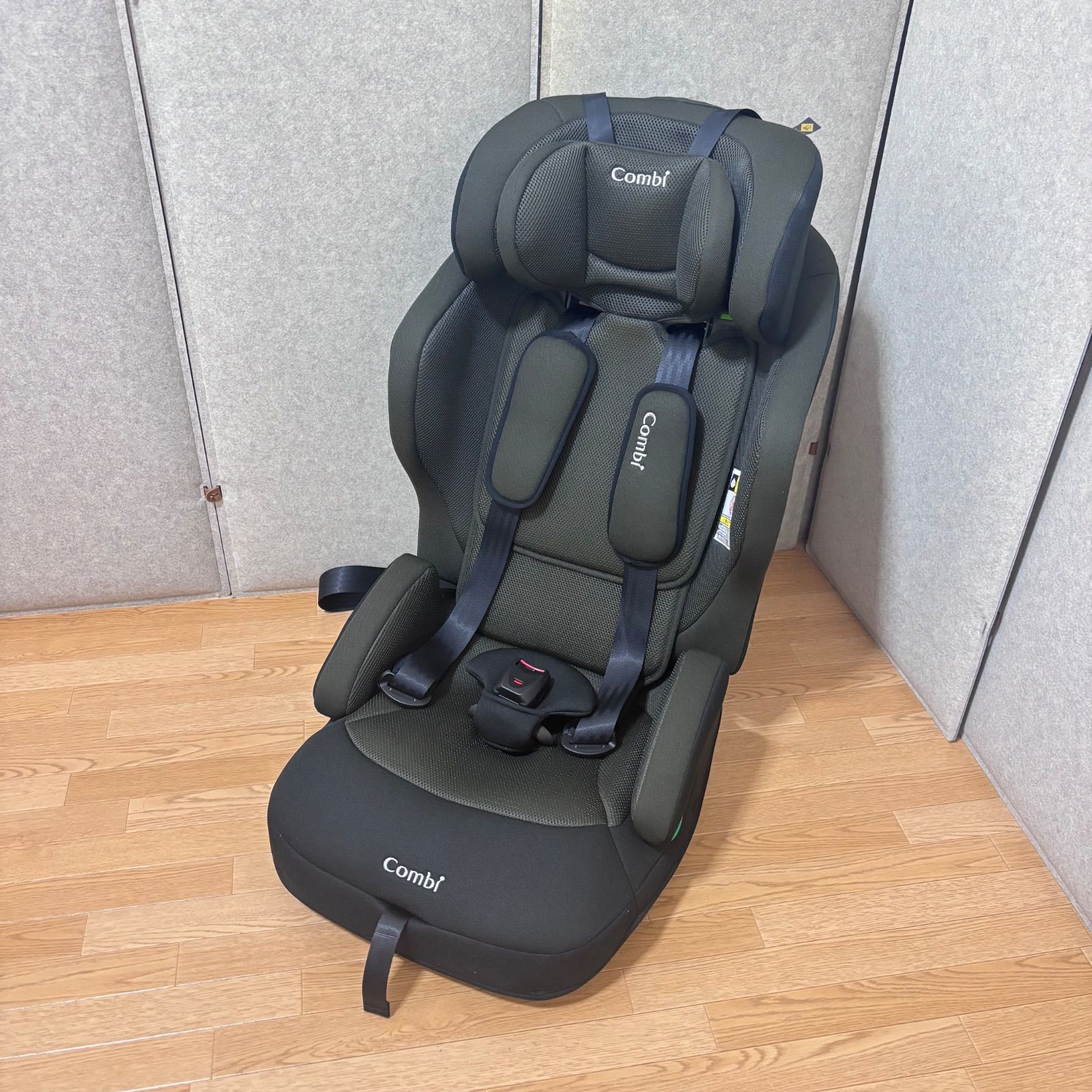 ジュニアシート コンビ Combi ジョイトリップ アドバンス ISOFIX エッグショック SA