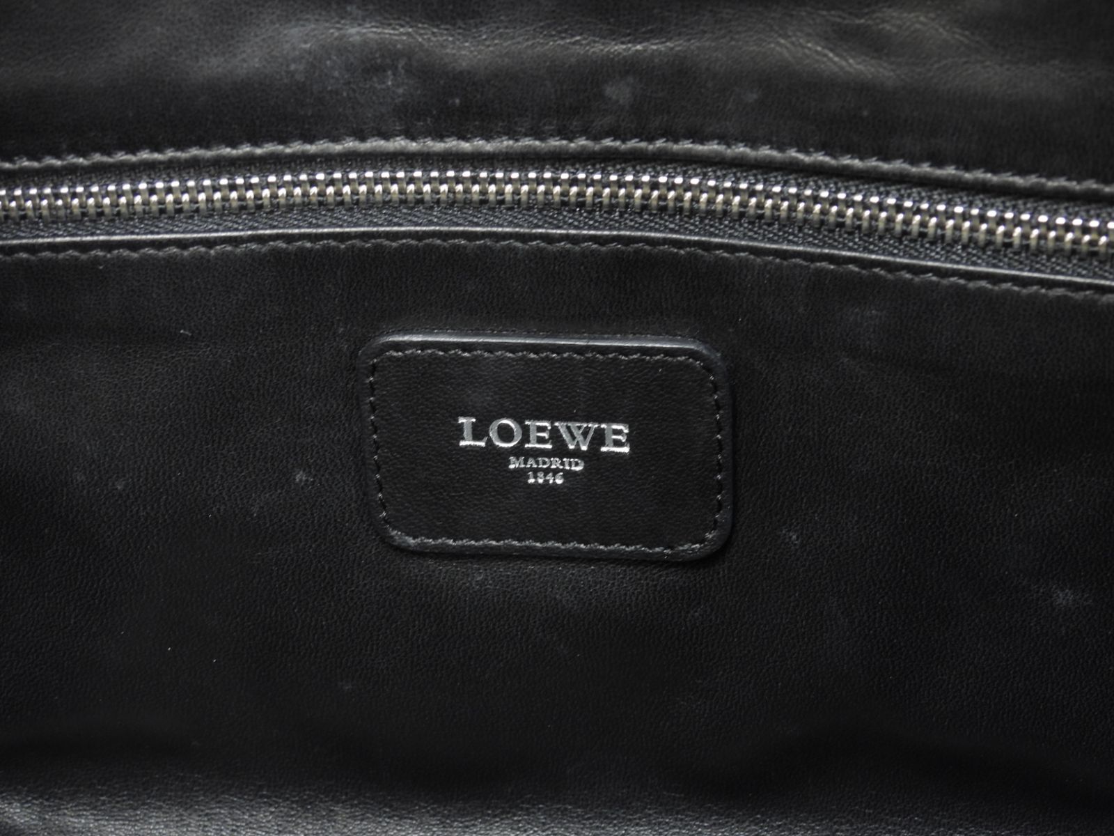 ロエベ アマソナ28 シルバー金具 型押レザー黒 ハンドバッグ