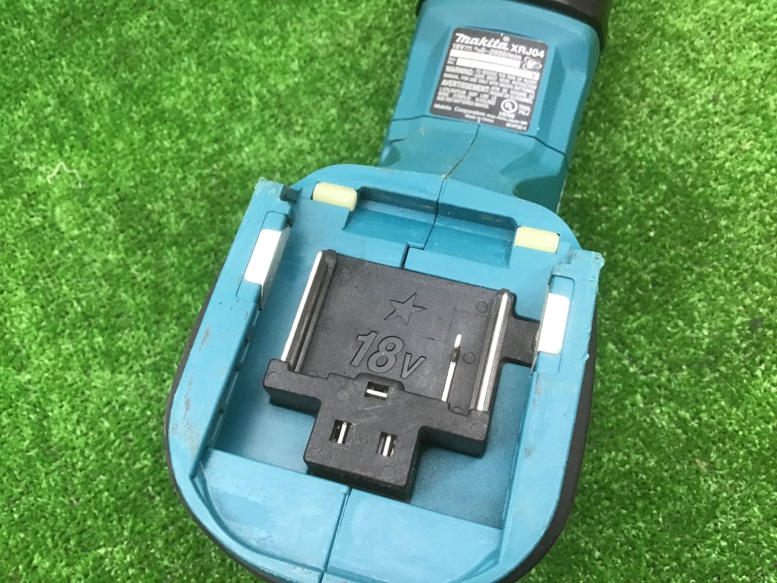  動作品 △マキタ 18 V充電式 レシプロソー XRJ 04 本体のみ 同等品 並行輸入品 △アクトツー △H レシプロソー 切断工具 切断機