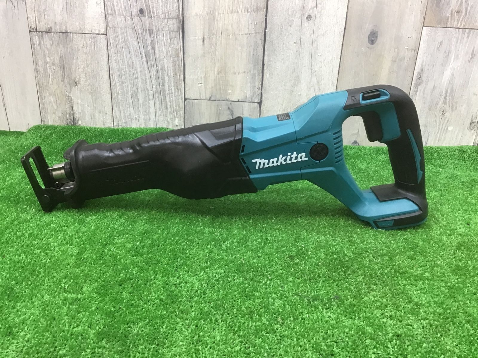 動作品 △マキタ 18 V充電式 レシプロソー XRJ 04 本体のみ 同等品 並行輸入品 △アクトツー △H