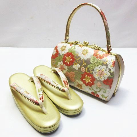 成人式　結婚　和装用バッグと草履セット 成人式 草履 バッグ セット和装用 金地 花柄 フォーマル 礼装用 上品
