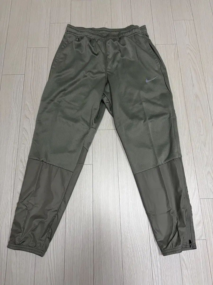 ナイキ サーマフィット スフィア チャレンジャー 撥水 ランニング パンツ L