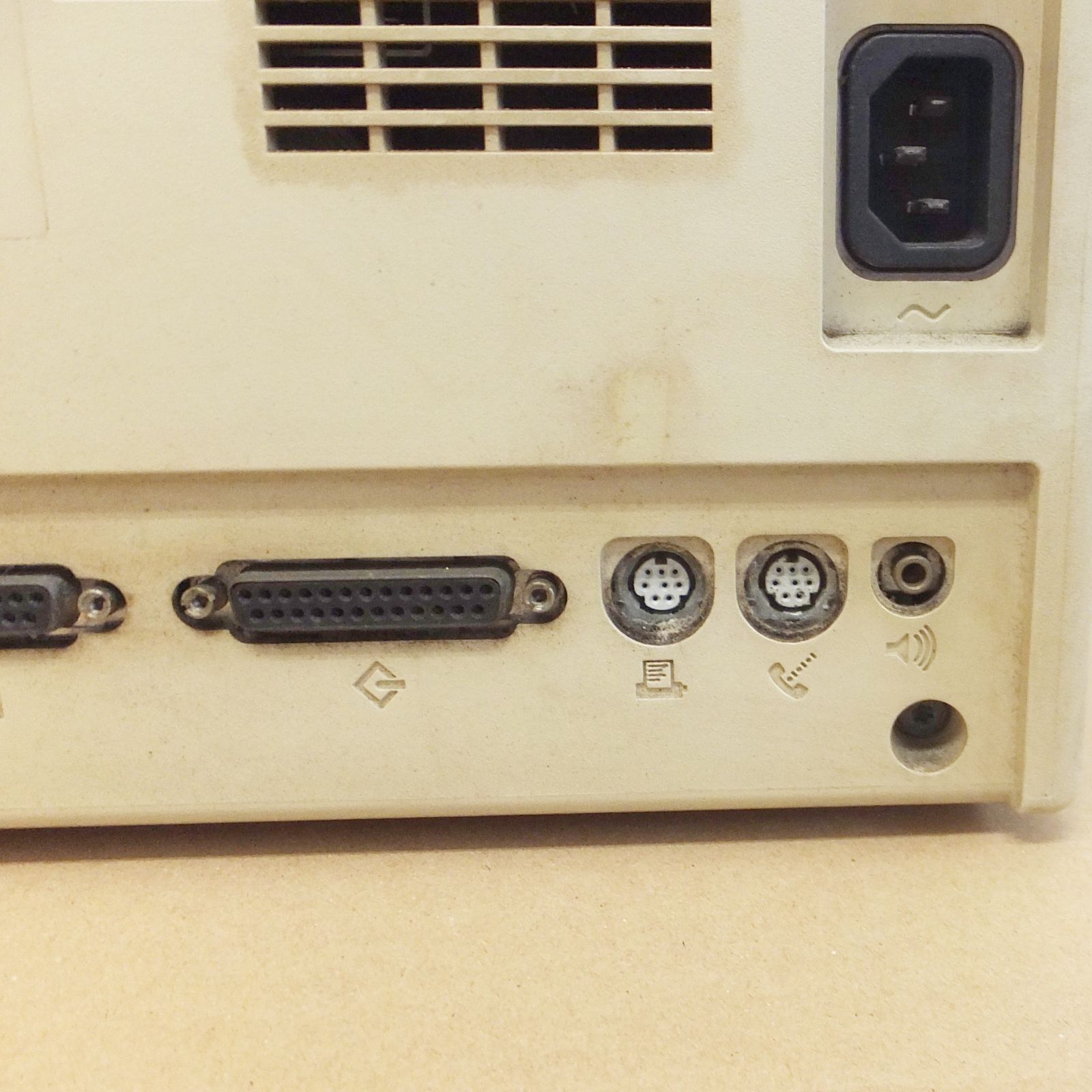 Macintosh Classic II M4150 ジャンク Apple - メルカリ