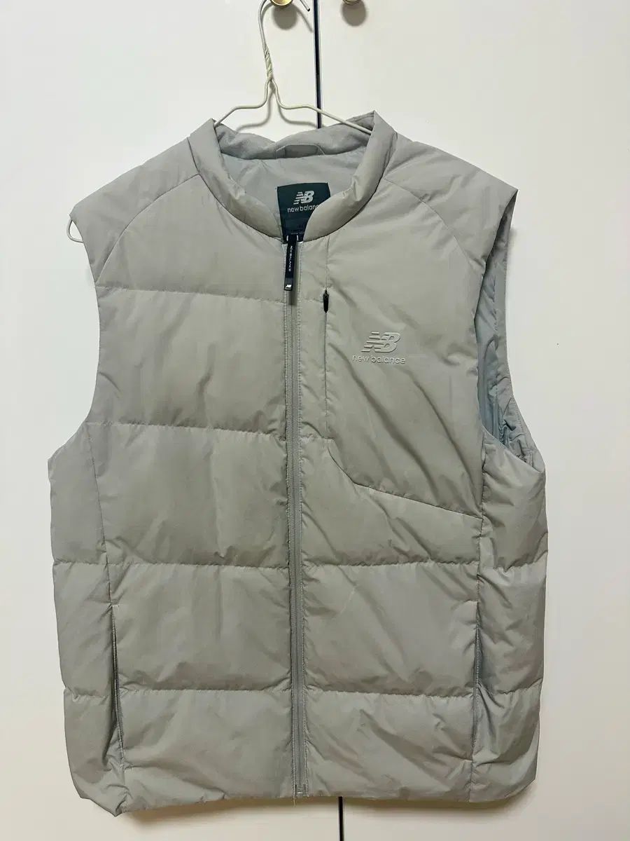 ニュー ンス 軽量 ダウンベスト グレー