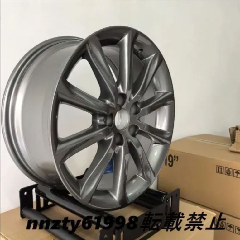 トヨタ 18インチ アルミホイール 4本セット マークX カムリ カローラ対応 風デザイン