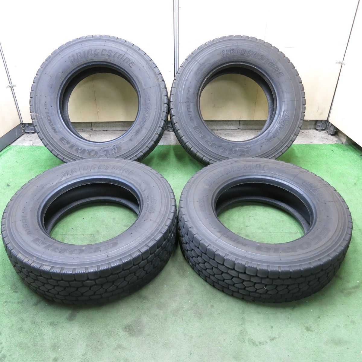 バリ溝 24年 9分 トラック タイヤ 265 70 R 19 5 140 138 J ブリヂストン エコピア M 801Ⅱ ミックス オールシーズン 5インチ 5122902ナスタ