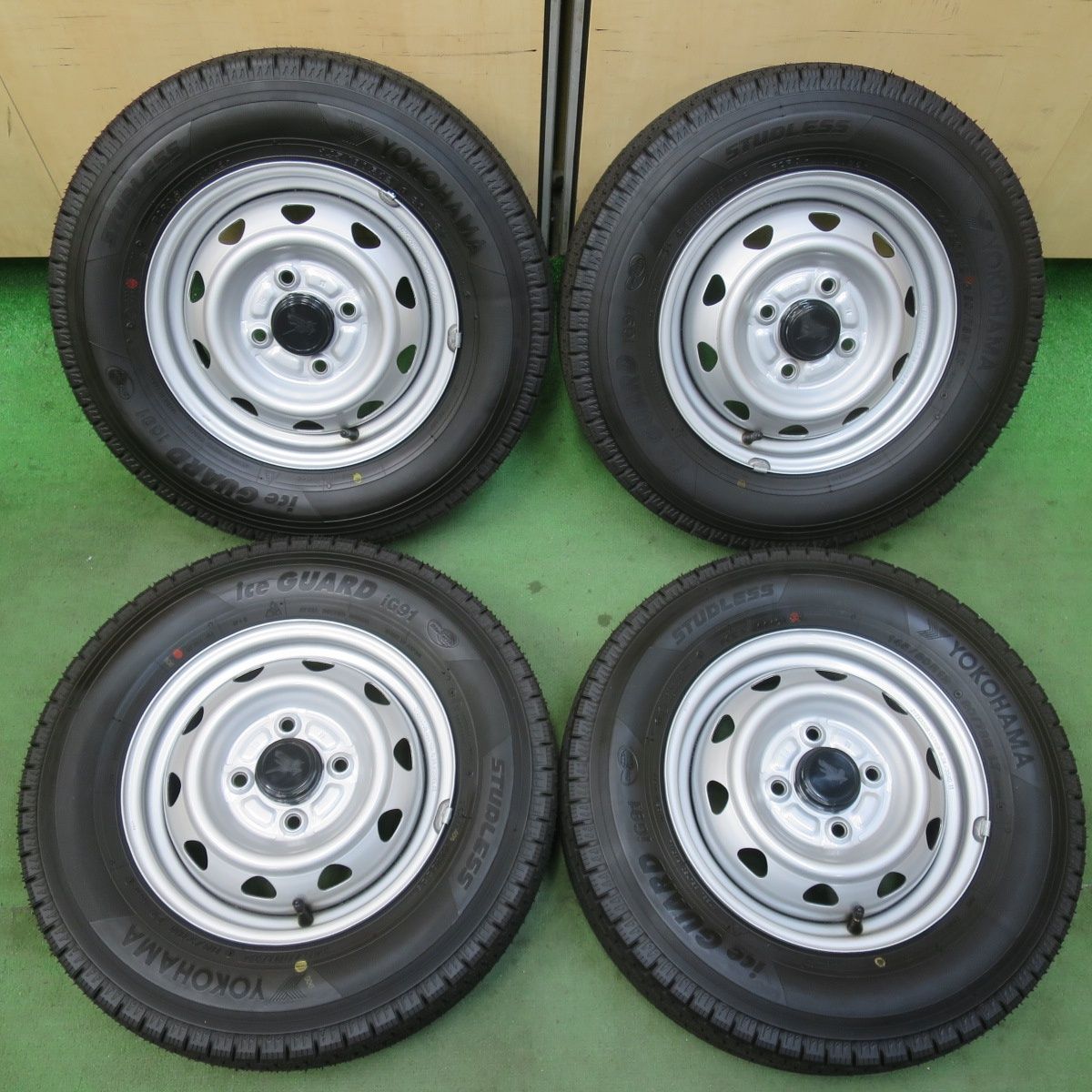 超バリ溝 25年 キレイ ほぼ10分 スタッドレス 145 80 R 12 78 N ヨコハマ アイスガード iG 91 スチール ホイール 12インチ PCD 100 4 H 5122704イス