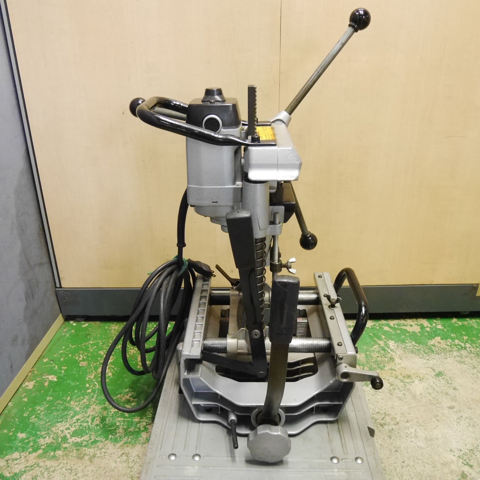 【未使用】マキタ 手動カクノミ モデル7304 角ノミ 送料無料] ☆マキタ 手動 カクノミ 7304 電動 工具 角のみ 角ノミ