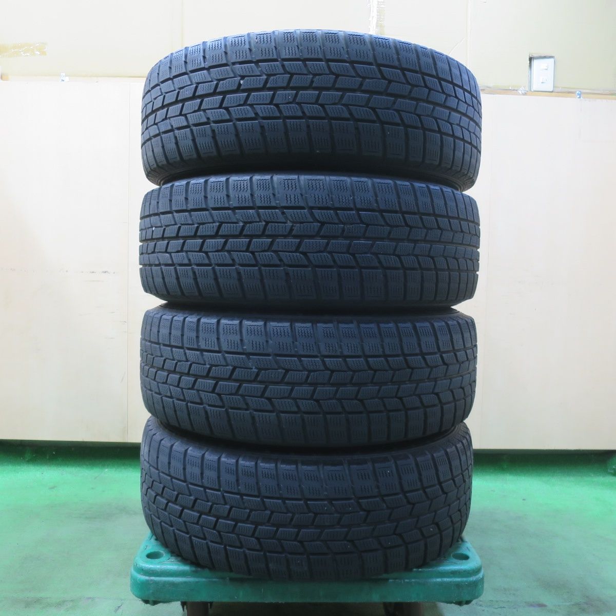  キレイ スタッドレス 205 65 R 15 グッドイヤー アイスナビ6 D O S DOS 15インチ PCD 114 3 5 H 5122305イス 15インチ タイヤ ホイールセット